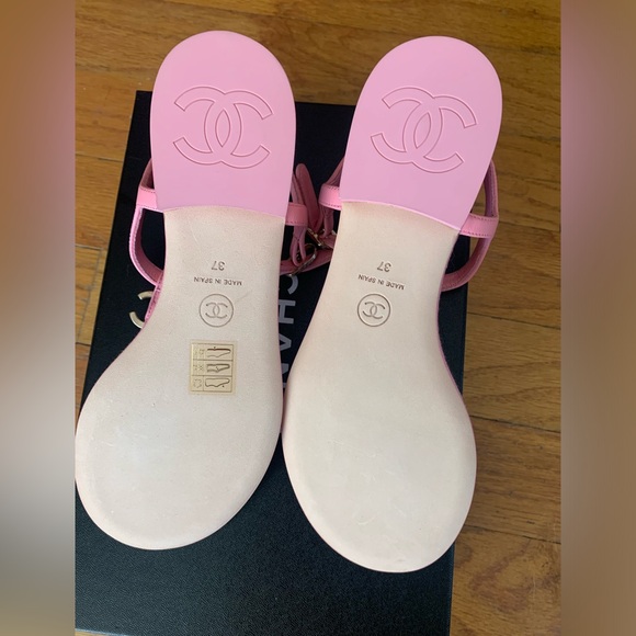 New Chanel Pink Strap Sandals with Logo Size 7 with box - Picture 5 of 8